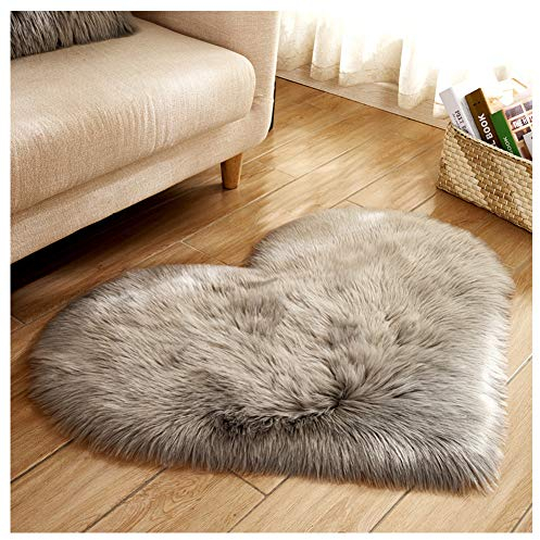 GUOCU Herzförmiger Weicher Kunstfell Teppich Pelzteppiche für Schlafzimmer Dekoration Flauschiger Bereich Teppich für Wohnzimmer Plüsch Carpet Bodenmatte Shaggy Sofa Matte,rutschfest LGrau 40x50CM
