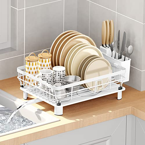 AIDERLY Égouttoir à Vaisselle en Fer avec égouttoir à Vaisselle pour comptoir de Cuisine, passoires à Bec Extensible avec Porte-ustensiles et Fentes pour Couteaux, Blanc