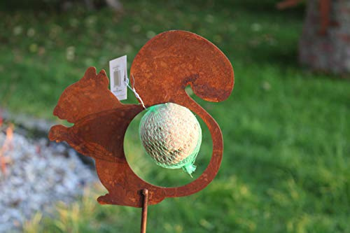 Badeko Gartenstab mit Eichhörnchen und Halter für Meisenknödel