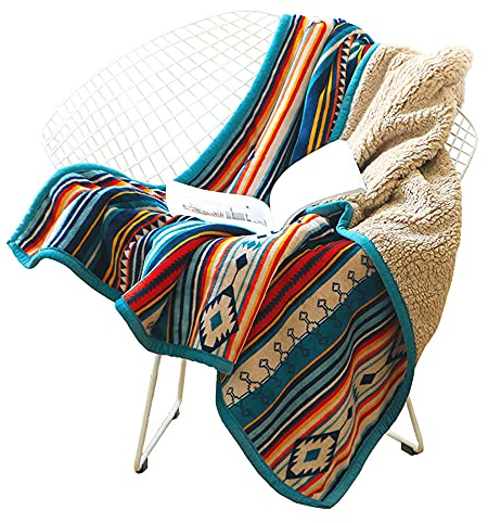 Hggzeg Korallen-Fleece-Überwurfdecke, flauschig, weiche Couchdecke, warme Bettdecke, buntes Streifenmuster, Reisedecken für Schlafzimmer, Wohnzimmer, Büro (farbige Streifen,150 x 200 cm)