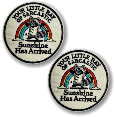 2 Stück‘Your Little Ray Of Sarcastic Sunshine Has Arrived' Hook Loop Patches,Militär Taktisch Abzeichen Stickerei Patch für Rucksäcke Jeans Hüte Baseballkappen Kleidung Biker Jacken