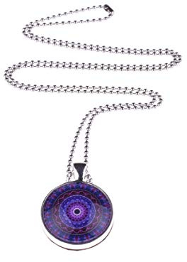 Adi-Modeschmuck Kette Soraya, 70cm lange Kugelkette mit einem runden, zweiseitigen 25mm Anhänger mit phantasievoll romantischen Motiven unter Glas Cabochons, handgearbeitet in Berlin (Lila)