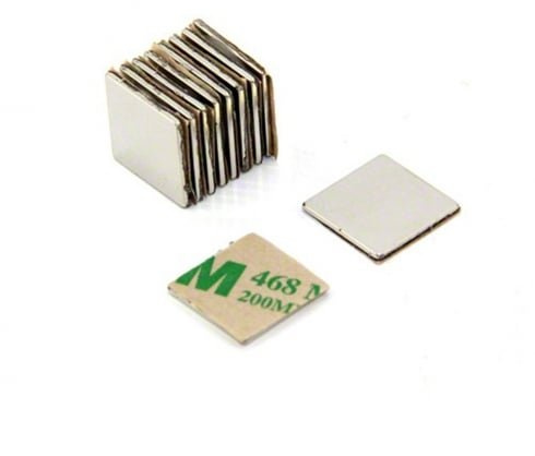 Magnetastico | 20 Piezas imanes autoadhesivos potentes neodimio N52 Cuadrado 8x8x1 mm| Imanes Fuertes Adhesivos con Cinta Adhesiva| Imanes N52 película Adhesiva, iman Adhesivo, iman Autoadhesivo