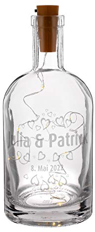 Herz & Heim® Romantisches Flaschenlicht in Karaffe mit Gravur inkl. LED Flaschenlichterkette perfekt als Hochzeitsgeschenk