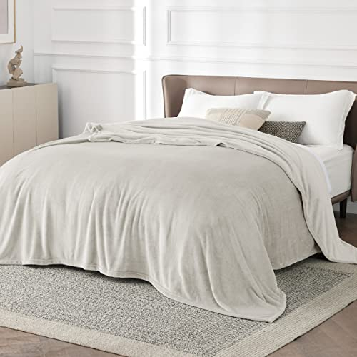 Bedsure Plaid Couverture Polaire Douillette - Plaid Polaire Douce et Chaude 220 x 240 cm, Couverture de Canapé Lit 2 Personnes, Grand Jeté de Canapé en Flanelle, Beige
