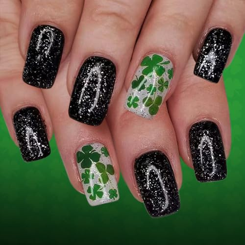 Lot de 24 faux ongles festifs noirs à paillettes sur le thème des trèfles verts améliorés pour les fêtes de beauté et les célébrations - Ongles artificiels en ABS faciles à appliquer - Pas d'outils