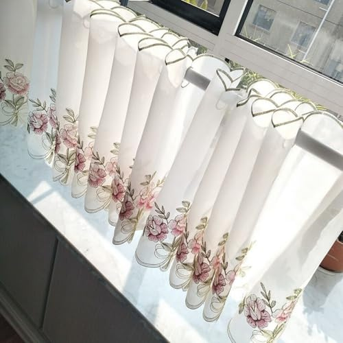 A.Monamour Tenda Corta per Finestra Piccola Ricamo Di Fiori Rosa In Voile Bianco Rustico Top Occhiellato Semi Trasparente Cafe Tenda a Pannello a Vetro da Cucina Bistrot Caffè Mezza Mantovana Tendina