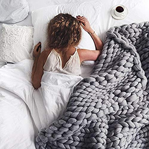 MANG Grob Gestrickte Decke 100x200 cm Kuscheldecke Grau Strickdecke Grobstrick Wolldecke Chunky Große Tagesdecke Gemütliche Modische Riesen-Kerngarn