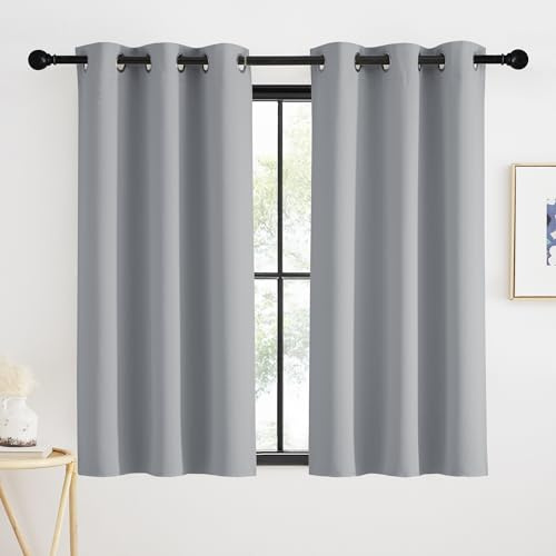 KGORGE Tende Corte Oscuranti Termiche Isolanti per Interni Tenda Oscurante Camera da Letto Curtains per Piccole Finestre con Anelli 2 Pezzi L 90 x A 90 CM, Grigio Chiaro