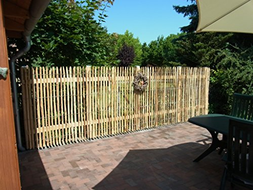Premium Staketenzaun Komplettset aus Kastanie Kastanienzaun Rollzaun Lattenzaun Lattenabstand 2 cm | Zaunlänge 5 m | Höhe 150 cm