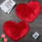 2 Piezas Alfombra de Piel de Oveja Sintética Suave Alfombra en Forma de Corazón Alfombra de Habitación Peluda para Hogar Sala de Estar Sofá Piso Dormitorio, 12 x 16 Pulgadas (Rojo)
