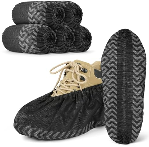 ANOMM 100 Pezzi Copriscarpe Monouso, Riutilizzabili Traspiranti Copriscarpe con Battistrada Antiscivolo, Resistente a Strappi, Antipolvere Copriscarpes per Interni ed Esterni (Nero, 50 Paia)