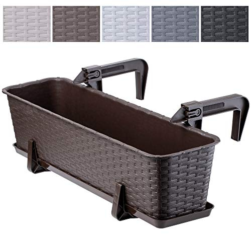 KADAX Blumenkasten 60 cm Braun mit Halterungen & Untersetzer, Rattan-Optik – Pflanzkübel für Balkon oder Terrasse, wetterfester Balkonkasten