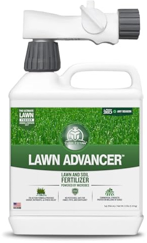 Turf Titan Lawn Advancer Fast-Acting Liquid Lawn Fertilizer (32 oz) with Hose End Sprayer – Quick Green Lawn Booster for Heat and Stress – Nutrient-Rich Formula for Strong Turf – Covers 6,000 Sq Ft