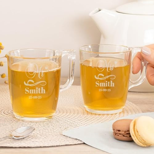 Wanapix | Set 2 Tazze tè Personalizzate | Personalizzata con Nome Inciso | Capienza 25cl | Vetro Molto Resistente | Adatte Lavastoviglie e Microonde | Mr & Mrs