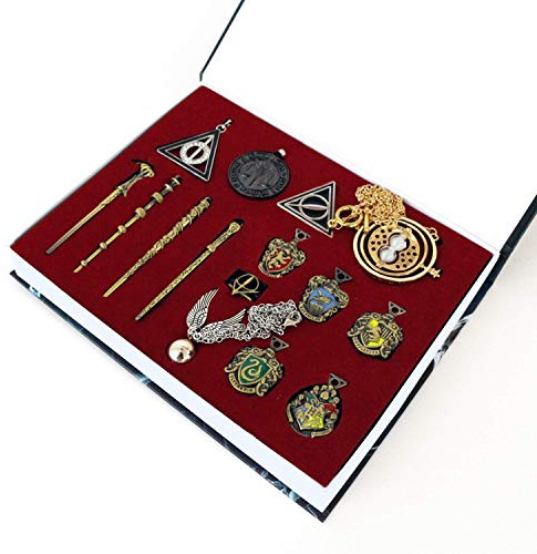 TANSHOP Mini Baguettes Magiques Jouet pour Enfants Deathly Hallows Poudlettes Baguettes Magiques Golden Snitch Temps Turner Pendentifs en Métal + Anneaux + Collier + Porte-clés + Boîte-Cadeau