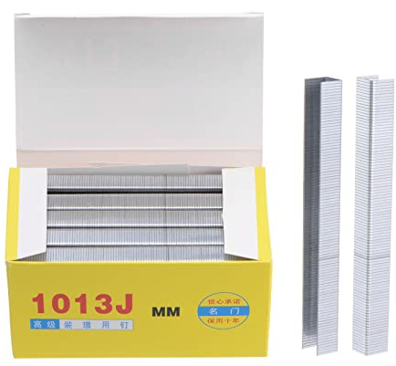 sourcing map 5000pcs 1013J Étroite Couronne Agrafes 3/7 U-forme Argenté | Galvanisé Finition, Pneumatique Droit Brad Clous avec Boîte Rangement pour Travail Bois Bricolage Décoration