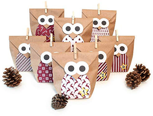pajoma® Adventskalender zum Befüllen Eule rot | 24 Kraftpapiertüten mit Aufklebern & Klammern – DIY Weihnachtskalender Bastelset – Geschenktüten Weihnachten zum Selbstbefüllen