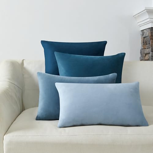 Interior by Hakito 4er Set Kissen-Bezug mit Füllung Blau, Modell Sami, Luxus Kordsamt Sofakissen samt Couchkissen Dekokissen Zierkissen Kopfkissen, mit verstecktem Reisverschluss, weich & angenehm