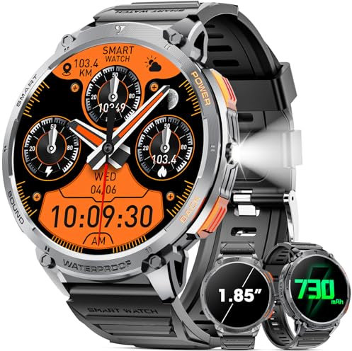 Militaire Montre Connectée Homme avec 1,85'' HD/LED Lampe/730mAh, Smart Watch Homme avec Appel Bluetooth, IP68 Étanche/100+ Modes Sportifs/Fréquence Cardiaque/SpO2 /Suivi du Sommeil Android iOS