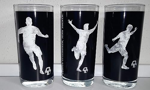 -AngiesStrickzauber verkauft: Gläser im Fussball-Design/Retro/Vintage / 3 x 0,2 Liter/Trinkgläser