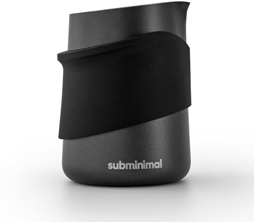 Subminimal FlowTip Bricco Latte Senza Manico in Acciaio Inox, Versamento Preciso per Latte Art, Pot da Barista per Schiuma Latte Cappuccino Caffè (Nero)