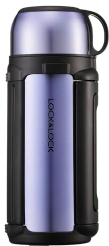 LocknLock Isolierkanne 1,5 Liter - Thermoskanne mit Becher - Warmhaltekanne für Kaffee, Tee & Kälteisolation, Isolierflasche aus Edelstahl auslaufsicher mit Tragegurt & Klappgriff - Hellblau