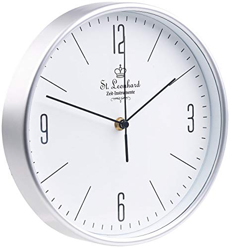 St. Leonhard Küchenfunkuhr: Klassische Funk-Wanduhr mit großen Ziffern und flachem Design, Ø 25 cm (Funkuhren Wand, Funkküchenuhr, Retro)