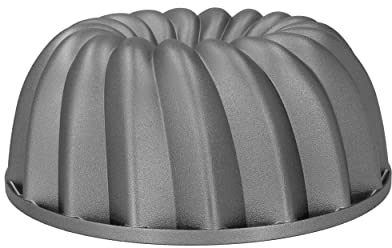 MasterClass Teglia decorativa per torte 24 cm, padella in alluminio fuso antiaderente e antigraffio, stampo decorativo per torte con design a vortice, resistente e leggero, grigio