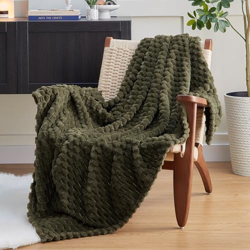 EXQ Home Fleece Throw Blanket for Couch or Bed - 3D Imitation Turtle Shell Jacquard Decorative Blankets - Cozy Soft Fuzzy Flannel Blanket Suitable for All Seasons(50×60,Moss Green)