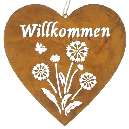 khevga Herzhänger Willkommen aus Metall 20cm – Edelrost-Optik Türdeko mit Blumen-Motiv & Schmetterling – Rustikales Türschild Landhausstil – Gartendeko zum Aufhängen für Haustür & Eingangsbereich