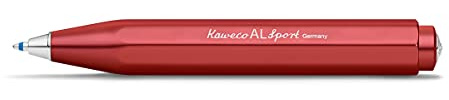 Kaweco AL SPORT Kugelschreiber Deep Red I Business Kuli aus hochwertigem Aluminium in Rot I Edler Taschen-Kugelschreiber mit Herzkurvenmechanik I Seidenglänzender Druckkugelschreiber 10,5 cm | KAWECO SPORTIl modello Sport venne introdotto da Kaweco nel lontano 1935 , in celluloide con sezione trasparente e caricame