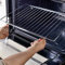 Shop-STORY – Grillrost Universal und ausziehbar, Breite von 33 bis 61 cm