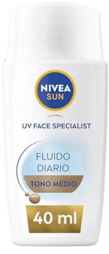 NIVEA SUN Tägliches Fluid mit Farbe LSF 50+ 40 ml, Gesichts-Sonnencreme mit Hyaluronsäure, Licocalcon A & Niacinamid, Ultra leichte Gesichts-Sonnencreme mit Matteffekt, Medium