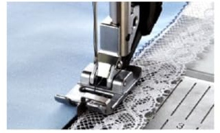 PFAFF Strumpfhalter mit IDT 821142096