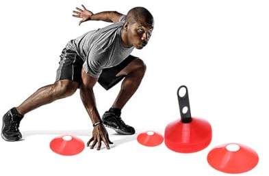 FOYTOKI 26 pièces Disques de Marquage Football Plateau Dentraînement et Écologique Flexibilité et Polyvalence pour Entraînement Foot et Sports Extérieurs Support Noir Inclus