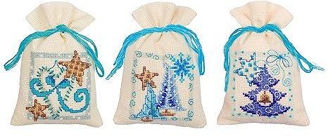 Vervaco Zählmusterpackung Stickset Säckchen Weihnachten 3er DIY Gezählter Kreuzstich Stickpackungen Basteln Erwachsene Kreativ Set 8 x 12 cm Stickset für Anfänger Stoffbeutel zum Sticken