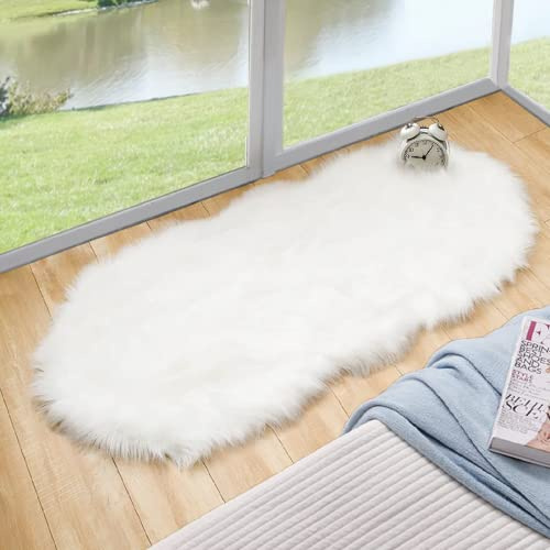 ORINOVA Tapis Fausse Fourrure Blanc Peau de Mouton Doux 60x120 cm Fille Ado Chambre Fluffy Shaggy Moumoute Poil Long
