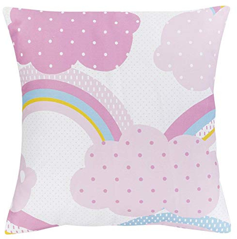 Funda cojín Iris de Lanovenanube 40x40 cm con relleno poliéster algodón | 65% poliéster y 35% algodón. Incluye relleno y cierre con solapa. Estampado infantil de nubes y arcoíris.