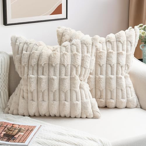 ZWJD 2er Set Beige Kissenbezug 40x40 Kunstpelz Plüsch Kissenbezüge Weiche Kissenhülle Flauschig Dekokissen Moderne Kissen Deko für Wohnzimmer Sofa Schlafzimmer Auto Dekor Sofakissen 40 x 40cm