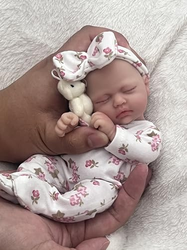 MYREBABY Reborn Babypuppe, 17,8 cm, Silikonpuppe für Mädchen, Betty, lebensechte Mini-Ganzkörper-Silikon-Puppen mit Fütterungszubehör und Geschenkbox