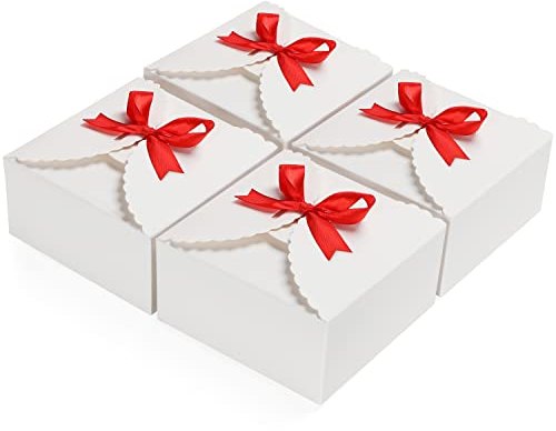 Belle Vous Weiße Quadratische Kraftpapier Geschenkbox mit Rotem Schleifenband & Gewelltem Rand (50 Stk) - 12 x 12 x 6 cm - Geschenkverpackung Box & Gebäck Schachtel für Cupcake, Muffin, Kekse & Torten