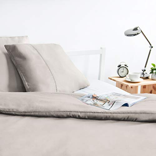ViscoSoft - Housse de Couette 220x240 en Microfibre Qualité Supérieure, Touché Soyeux | Linge de lit 2 Personnes avec Fermeture Bouton | Parure de lit 220x240 Adulte + 2 taies d'oreiller, Beige