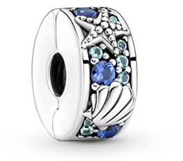 Pandora Moments Charm clip Étoile de Mer et Coquillage en argent sterling avec cristal vert glacé, bleu pâle, bleu et attache en silicone