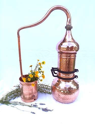 Alambique de columna basculante en cobre. 20 Litros