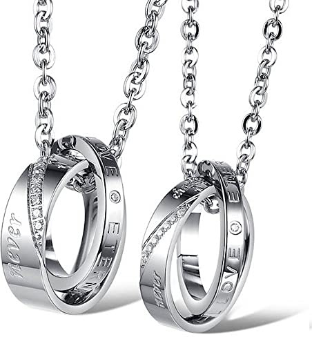 KIM JOHANSON® Edelstahl Pärchen Halsketten *Never Change* in Silber | Schmuck für Sie & Ihn | Zwei Ringe | Paar Ketten | Geschenk für Paare | Wasserfest | BFF | Verstellbar inkl. Schmuckbeutel