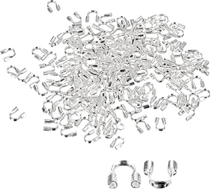 sourcing map 200 Stück Drahtschutz Fadenschutzschlaufe, 0,6mm Loch U-Form Kabelschutz für Armband Schmuckherstellung DIY, Silber Farbton