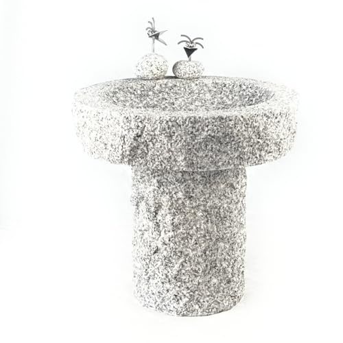 Gebrüder Lomprich Vogelbad aus Granit mit zyl. Fuß (2 Vögele am Rand sitzend)