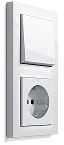 GIRA Serie E2 Komplett-Sets - Reinweiß Glänzend (Steckdose, Wechselschalter, Rahmen 2fach, Wippe)