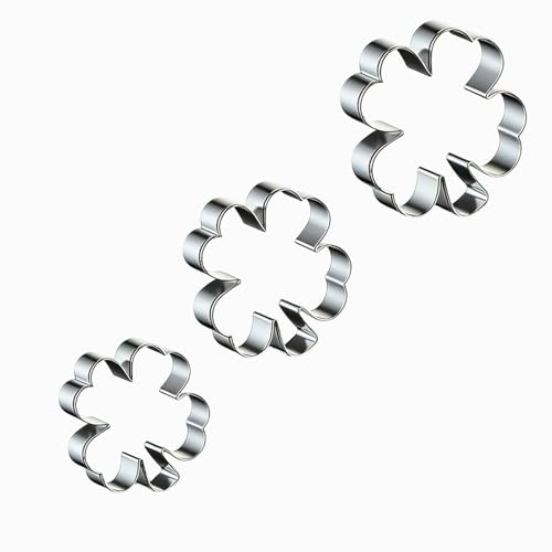 3 Pcs St Patricks Day Accessories Cookie Cutters,St Patricks Day Shamrock Cookie Cutters Shamrock Baking Gifts Patrick's Stainless Clover Biscuit Cutter for Irish Patrick Biscuit Baking Shapes Molds